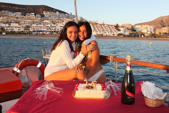 3-Hours Shared Tour to Accessible Boat en Canary Island - Who should book this accessible boat tour from Tenerife