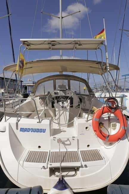 3h Whale Watching Share Tour Beneteau Oceanis 440 - Dolphin Watching and Marine Life Viewing