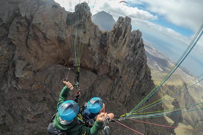 Acro Paragliding Adventure in Costa Adeje with FREE Pickup !! - What to Wear (and Bring) for a Smooth Flight