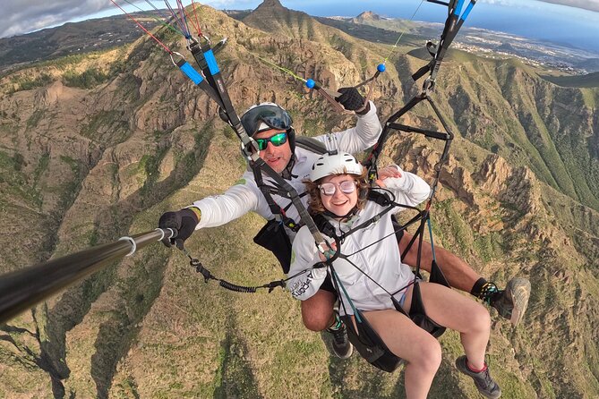 Acrobatic Paragliding Tandem Flight above south Tenerife - Should You Book Airsports Tenerife Acrobatic Tandem Paragliding?