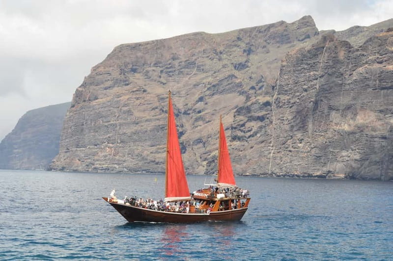 Adeje: Whale Watching, Lunch & Swim Stop at Los Gigantes - Stepping aboard the Shogun in Puerto Colón