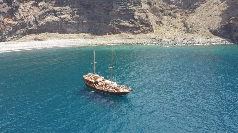 Adeje: Whale Watching, Lunch & Swim Stop at Los Gigantes - Lunch onboard, and why it adds real value