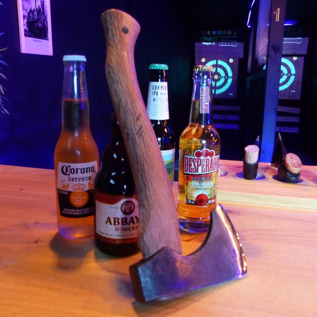 AXE THROWING TENERIFE - Why Axe Throwing Tenerife Works in Playa Las Américas
