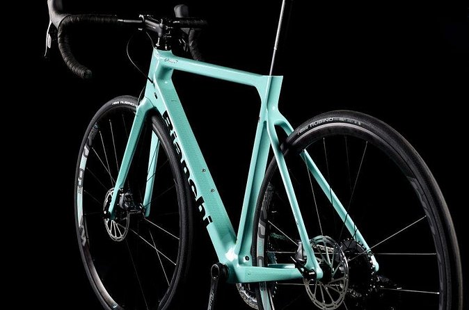 Bianchi Sprint Disc - The Ride Style: Self-Guided Flex Meets Small-Group Support