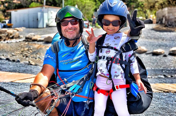 BRONZE tandem paragliding flight in South Tenerife, free pick up - The landing at La Caleta: soft sand, Atlantic timing, and a calm finish