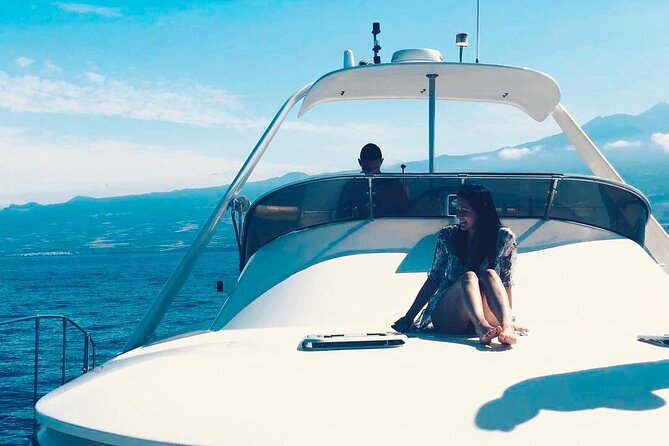 CATAMARAN OCEAN CRUISE TOUR, Food & Drinks included! - Onboard comfort: crew style, sea sickness tips, and what to expect on deck