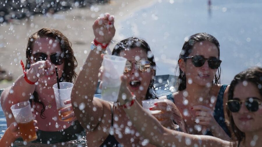 Costa Adeje: Tenerife Monkey Beach Club Utopia Pool Party - Infinity pool time with Troya and Las Americas beach views