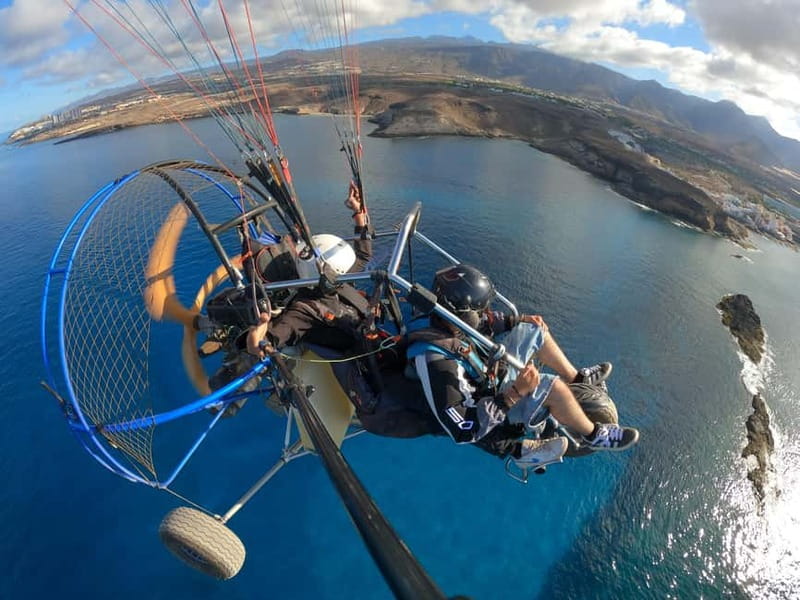 Crossing: Experience an epic crossing in Paratrike and discover Tenerife! (60min) - The guided hour in Adeje: safety checks and getting kitted