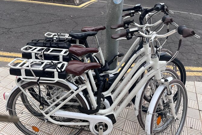 Electric City Bike Rental Tenerife - What to expect when they explain the bike and hand you the gear