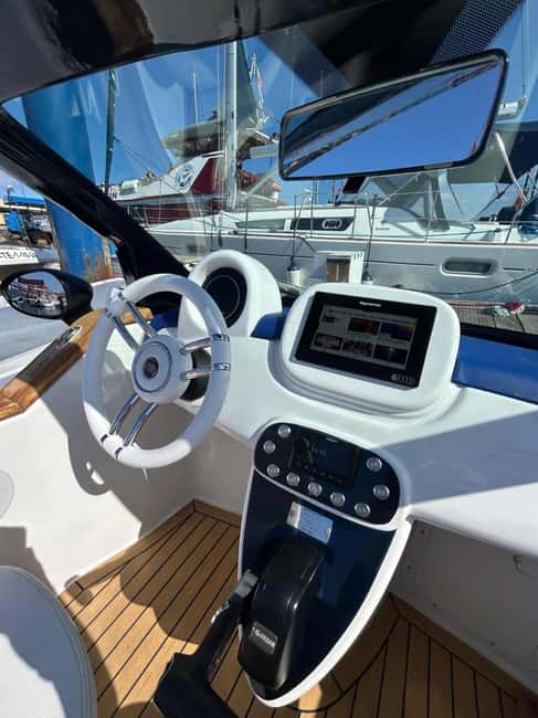 Fiat 500 Boat Tours in Tenerife - The 40/15 Selva Engine and How the Helm Works for First-Timers