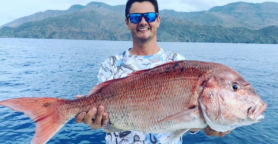 From Puerto Colón: Private Fishing Boat Charter with Lunch - Choose 3 hours or 7 hours: the tackle and the mood change