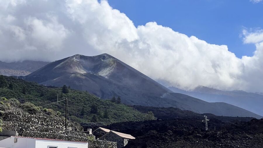 From Tenerife: Day Trip to La Palma Volcanic Landscapes - Who this La Palma day trip is best for