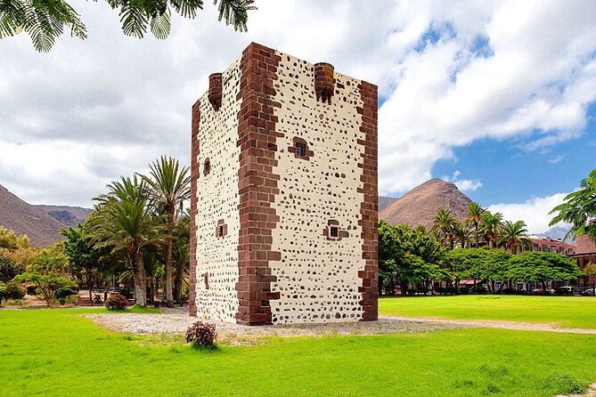 Full day excursion to La Gomera - Valle de Hermigua: your first taste of La Gomera’s quiet beauty
