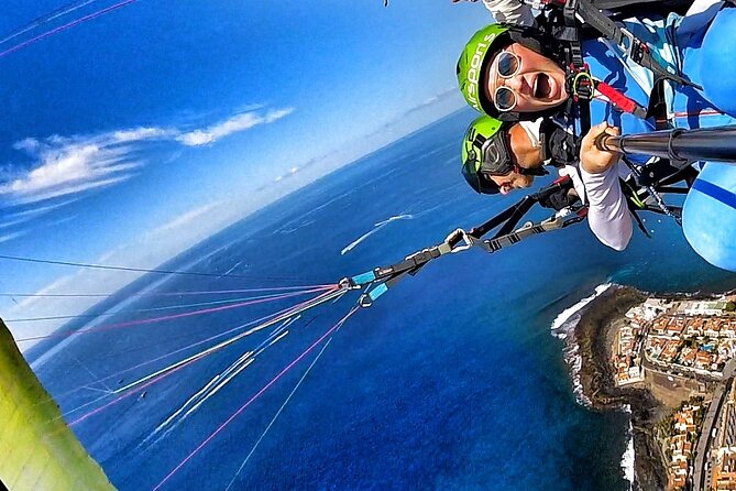 GOLD paragliding flight including videos/photos, t-shirt and a bottle of Cava - Your Memories: HD GoPro Footage, Photos, T-Shirt, and Cava