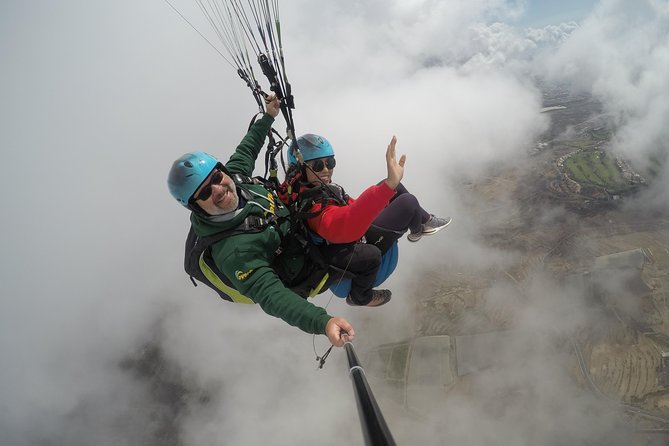 High Performance Paragliding Tandem Flight in Tenerife South - Why This Tandem Flight Works Even If You Have Zero Experience