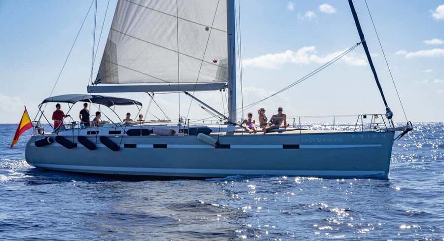 Lady Sunshine, Bavaria Cruiser 55, a lifetime Experience - Lady Sunshine is built for calm, not crowds