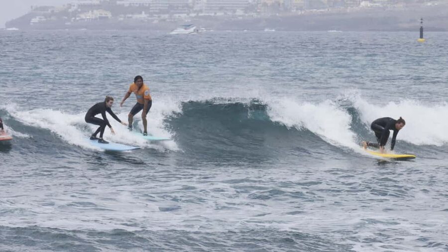 Las Américas: Inolvidable Private Surf Lesson Max 5persons - Price and value: $88 per person for gear, insurance, and real coaching time