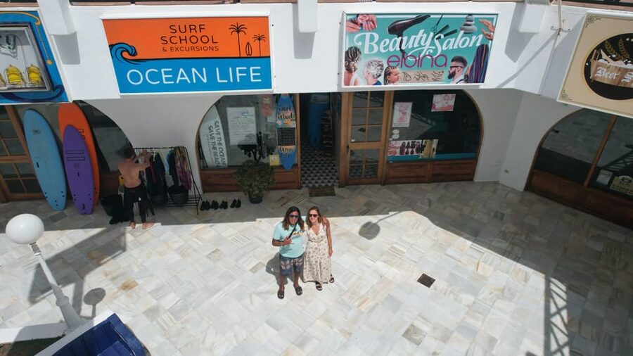 Las Américas: Inolvidable Private Surf Lesson Max 5persons - The Bay of Las Américas: a smart choice for mixed levels