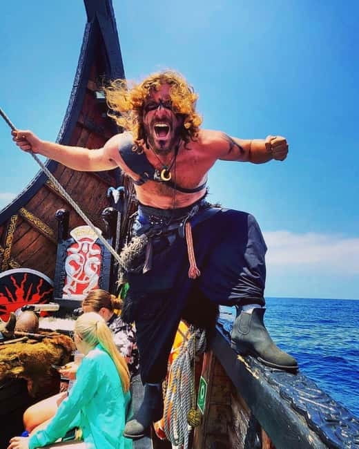 Los Cristianos: Whale Watching Cruise w/Swim Stop & Drinks - Key things to know before you go