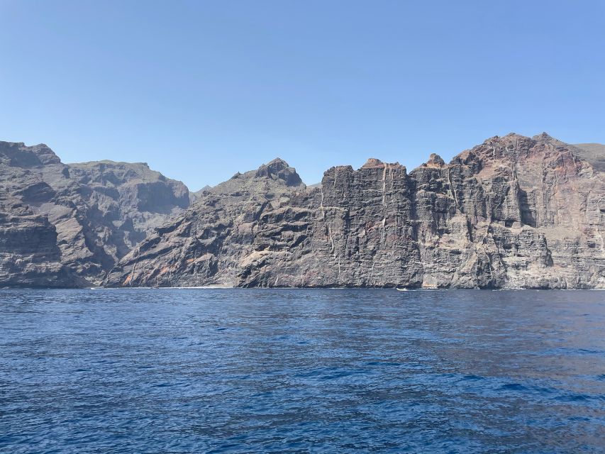 Los Gigantes: Sailing Excursion with Swimming, Drink & Tapas - Tapas and drinks on deck: the payoff after swimming