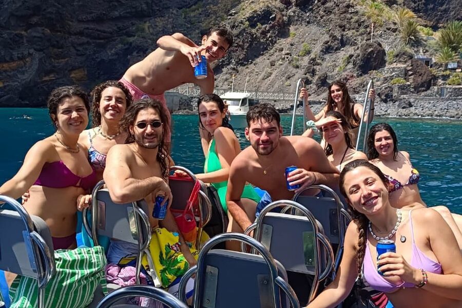 Los Gigantes to Teno: Boat trip with snorkeling & drinks - Los Gigantes cliffs: the view-first opener