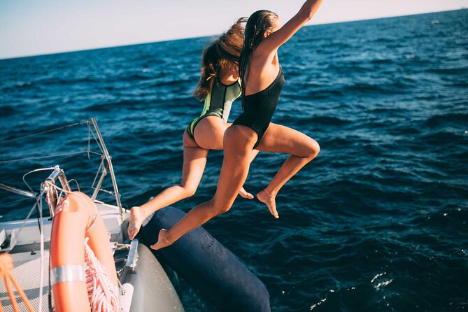 Luxury Catamaran Cruise with Brunch and Unlimited Drinks - The real value of $72.59 for 3 hours