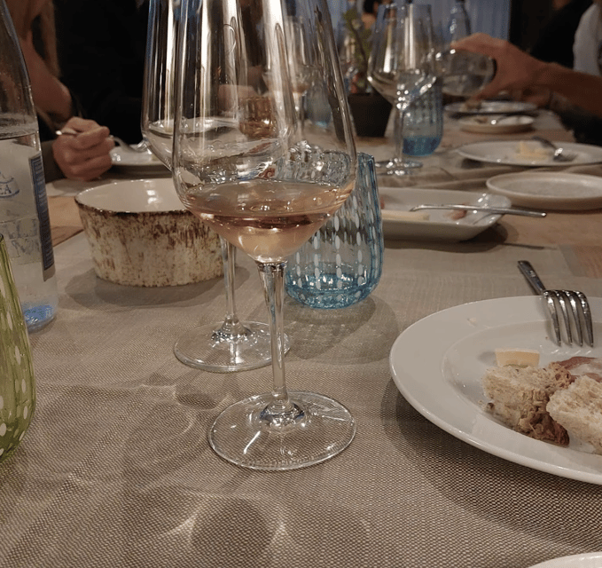 Orotava Valley: wine as a product of heroes - The vineyard stop: Tajinaste-style winemaking and why old methods matter