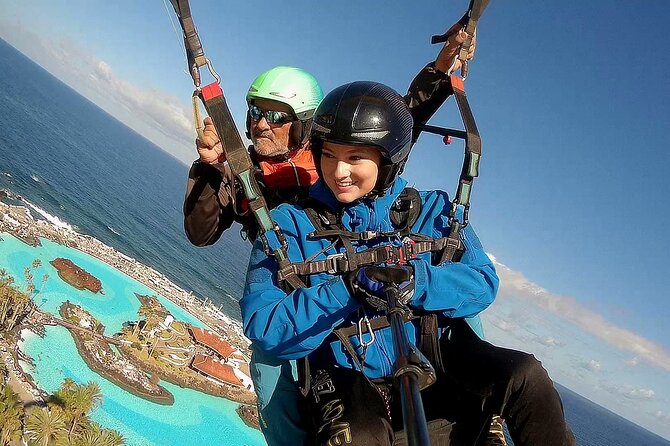 Paragliding from Teide National Park 2200m to Puerto de la Cruz - Landing by the beach: what to expect after you fly
