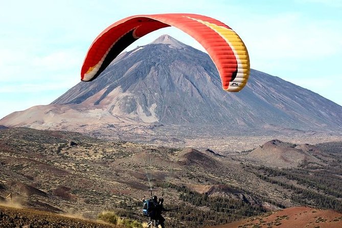 Paragliding Tandem - Landing Near the Coast: Weather Decides the Exact Spot