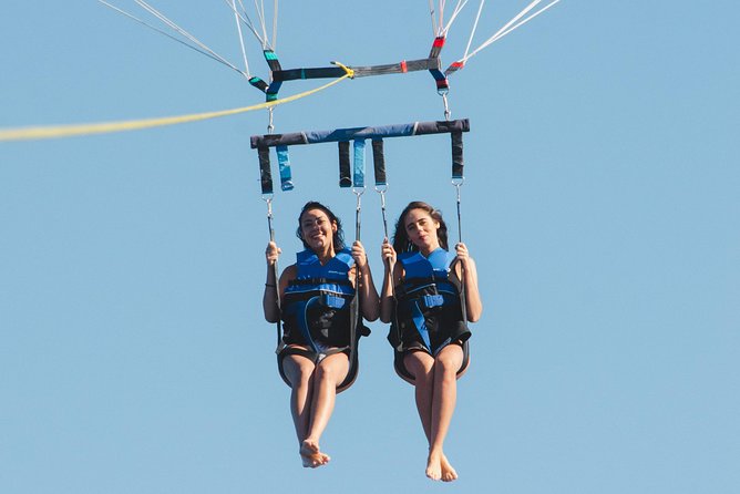Parascending in Tenerife - Safety briefing and boat transfer: what to watch (and how to stay comfortable)