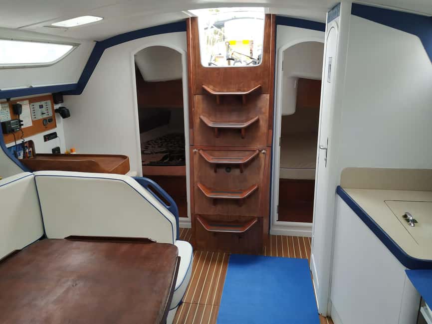 Private sailboat charter - coastal tour with snorkeling in the bay - Tips to Plan Smart Before You Meet at Gate 2