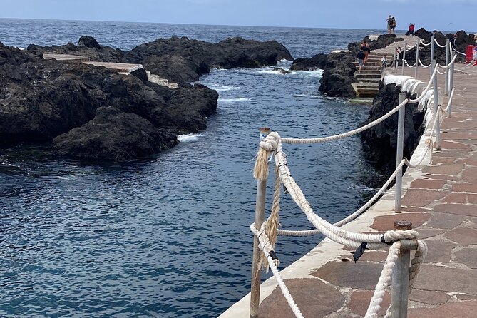 Private tour of the southwest and northwest of the island , minimun 3 person - FAQ