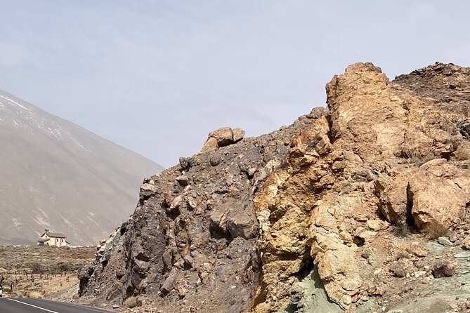 Private tour Teide National Park minimun 3 persons - Roque García viewpoint stop, your payoff for the climb