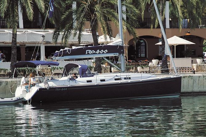 Private Yacht Tour With Whale and Dolphin Watching 42 Foot Boat - Entering the Experience at Puerto Colon Marina, Pantalan 2
