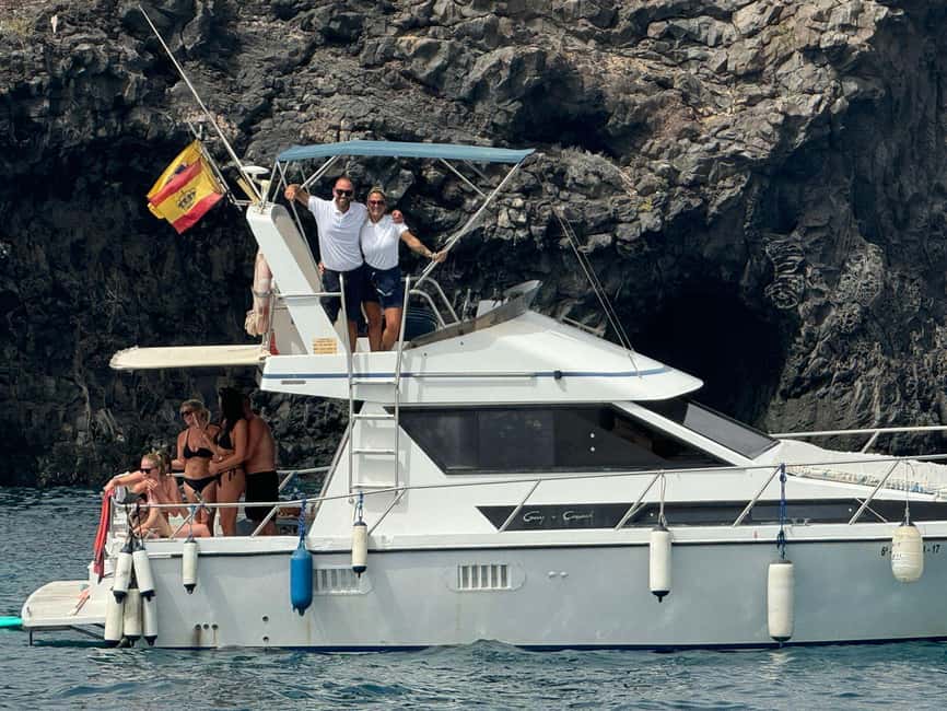 Private Yatch Amalfi Cinco - SHARED TOUR - Food And Drinks: Tapas, Sangria, And The Mood Shift