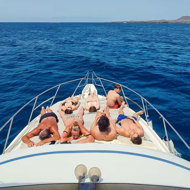 Private Yatch Amalfi Cinco - SHARED TOUR - What The Crew Does Right, And Why You Should Care