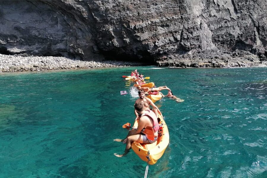 Punta de Teno: Kayak Safari overlooking Los Gigantes Cliffs - Gear and Comfort, Vests, Backrests, Goggles, and a Drink