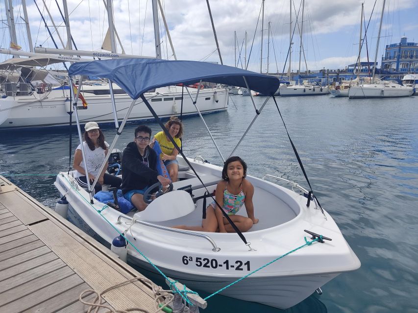 Rent a Boat with No License, Self Drive - Being on board: sunshade, cooler box, GPS-Sonda, and Bluetooth music