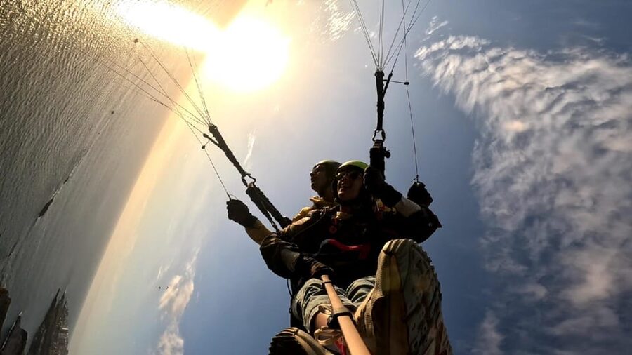 Santa Cruz de Tenerife: Acrobatic Paragliding Flight - Meeting Point and Getting Ready Without Stress