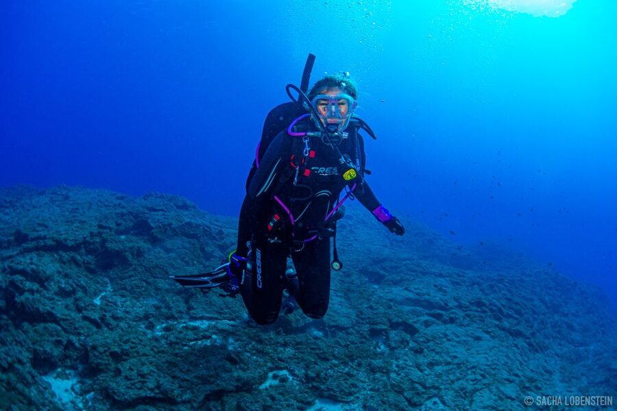 Santa Cruz de Tenerife: Advanced introductory course - Arriving at the scuba center: what to expect before you hit the water