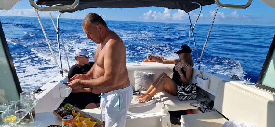 Santa Cruz de Tenerife: Private Family Fishing Tour - Your 4-hour flow: trolling first, then bottom fishing