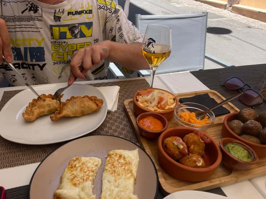 Santa Cruz guided bike tour 1,5 hour + Tapas - Getting Oriented at Calle Dr. Allart, 17