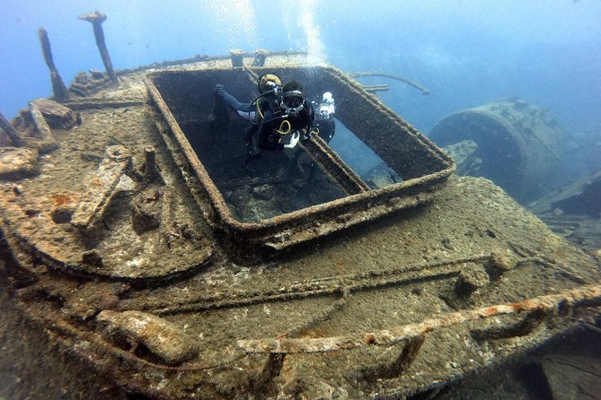 Scuba Diving for Certified Divers in Costa Adeje - Choosing sites around weather and visibility