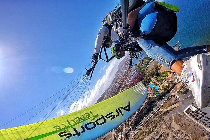 SILVER 1000m paragliding tandem flight above South Tenerife - Who should book this tandem flight (and who might want a different activity)