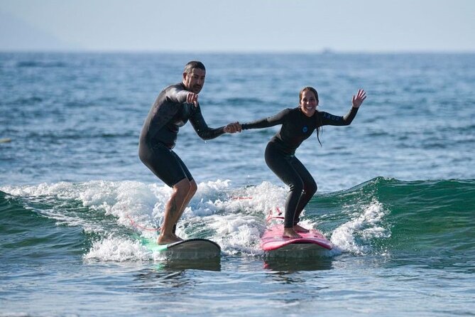 small group surf lesson in Playa de las Américas,Tenerife - Finding Kontraola at Calle México, Then Getting to the Beach Quickly