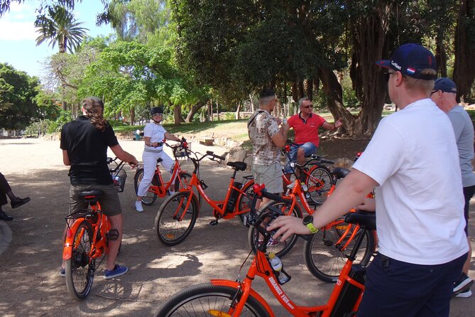 Tapas Bike Tour of Santa Cruz de Tenerife - Your second stop: Plaza de España (the lake and Cabildo views)