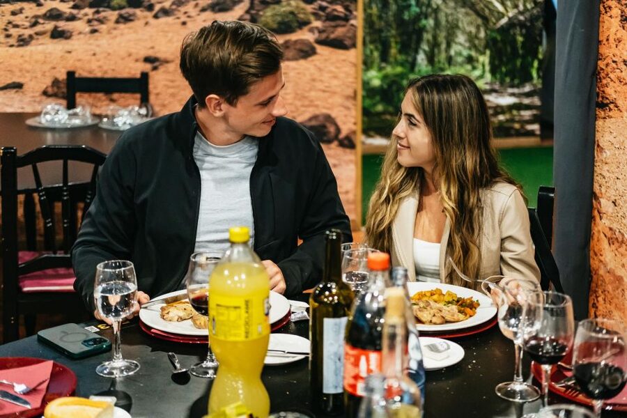 Teide: Guided Sunset & Stargazing Tour by Night with Dinner - Views you can’t fake: Atlantic Ocean and Tenerife perspectives
