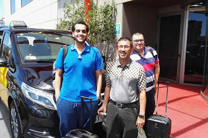 Tenerife Airport Transfer from South Airport (Reina Sofia) to North Area Hotels - Vehicles for Up to 8, Plus the Luggage Reality Check