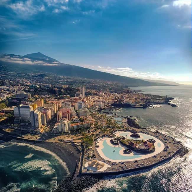 Tenerife: Full Private Island Tour, with departures from the south and north - Your guide in a Jeep or SUV, from Horia to Viktor