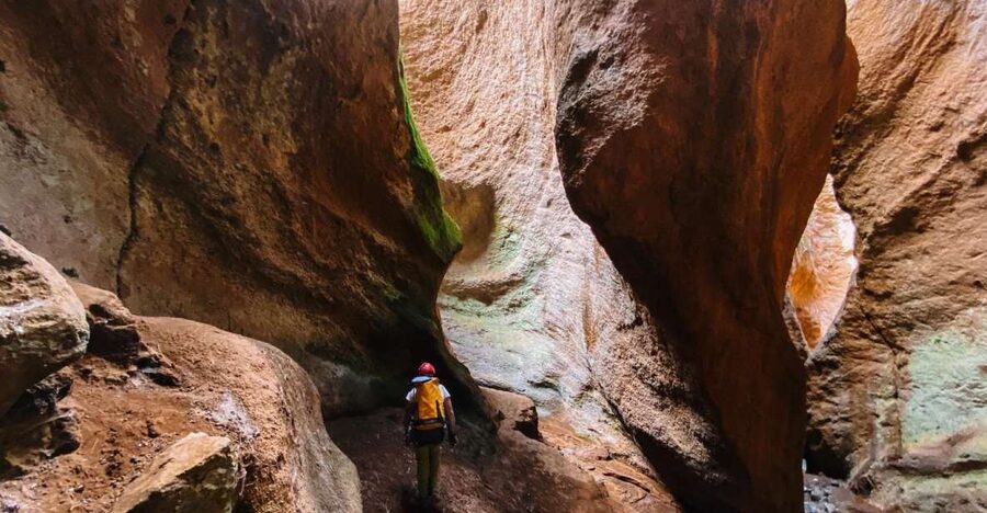 Tenerife: Guided Canyoning Experience in Los Arcos - Los Arcos canyoning in Tenerife: the big idea